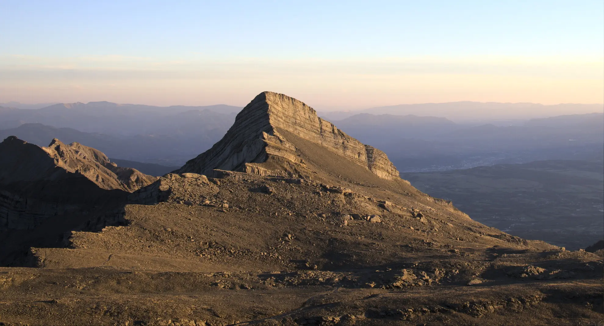 Sunset on the ridges of Vieux Chaillol