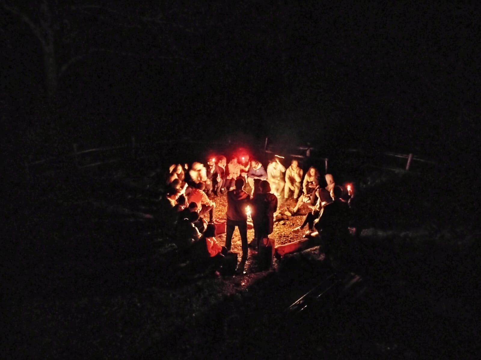 team building autour du feu